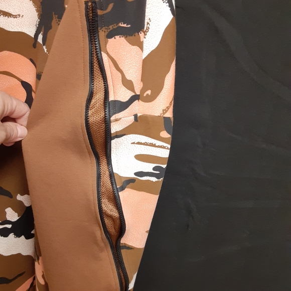 ADIDAS ALLOVER PRINT DESERT CAMOFLAGE HOODIE GQ2911 PULLOVER MENS XXL/2XL  EUC - Picture 15 of 16